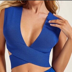 💙 Shein Bandage wrap crop top
